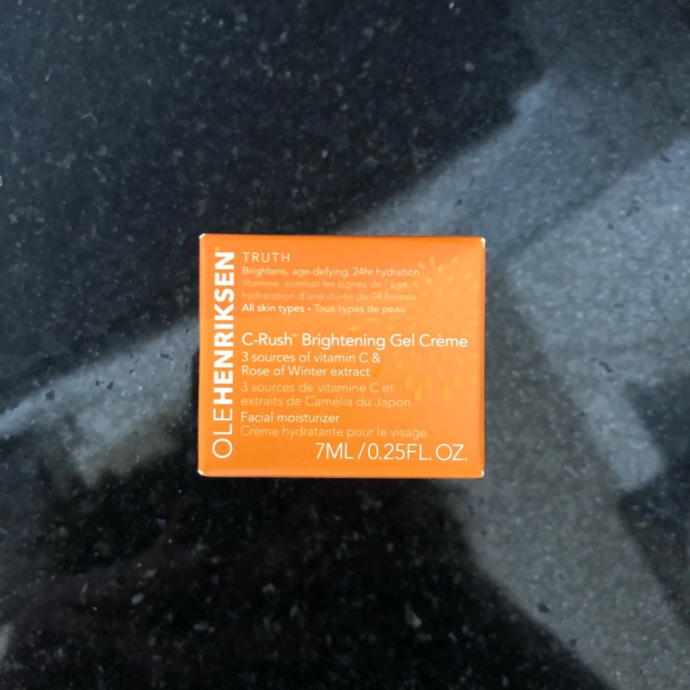 Olehenriksen add on item. C rush cream.